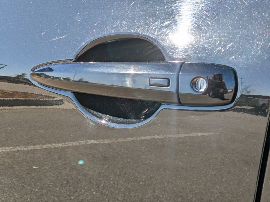 Used 2023 Nissan Rogue SV image 22