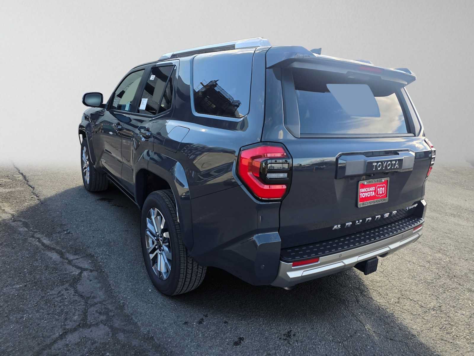 New 2026 Toyota 4Runner Limited w/ Tow Technology Package AWD/4WD image 5