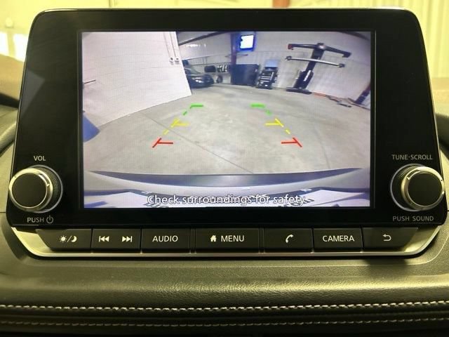 Used 2023 Nissan Rogue SV AWD/4WD image 29