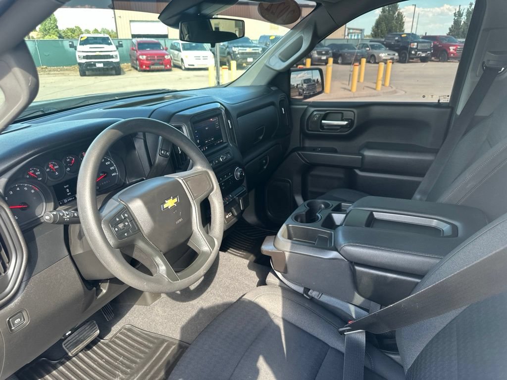 Certified 2022 Chevrolet Silverado 1500 Custom w/ LPO, Dark Essentials Package AWD/4WD image 14