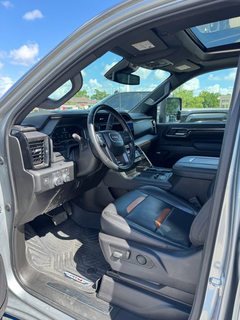 Used 2024 GMC Sierra 2500 AT4 w/ AT4 Preferred Package image 12