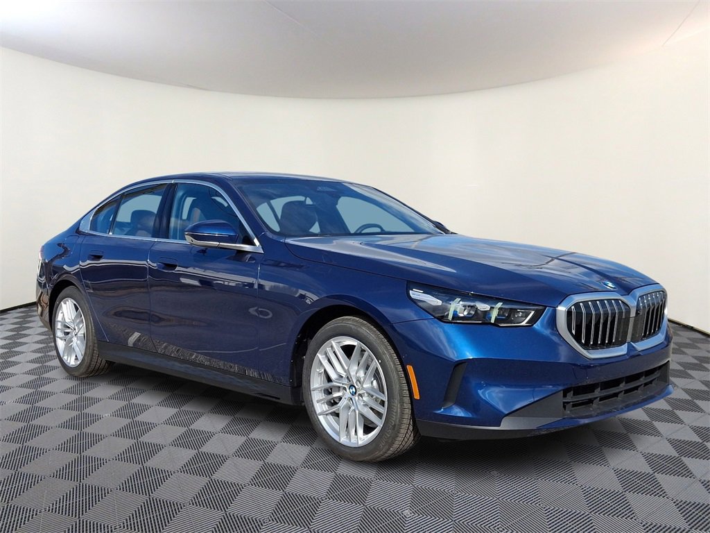 New 2025 BMW 530i xDrive w/ Premium Package image 1