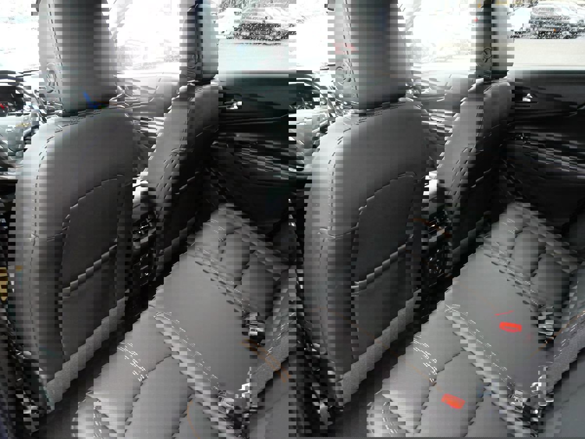 Used 2022 Chevrolet Equinox Premier image 21