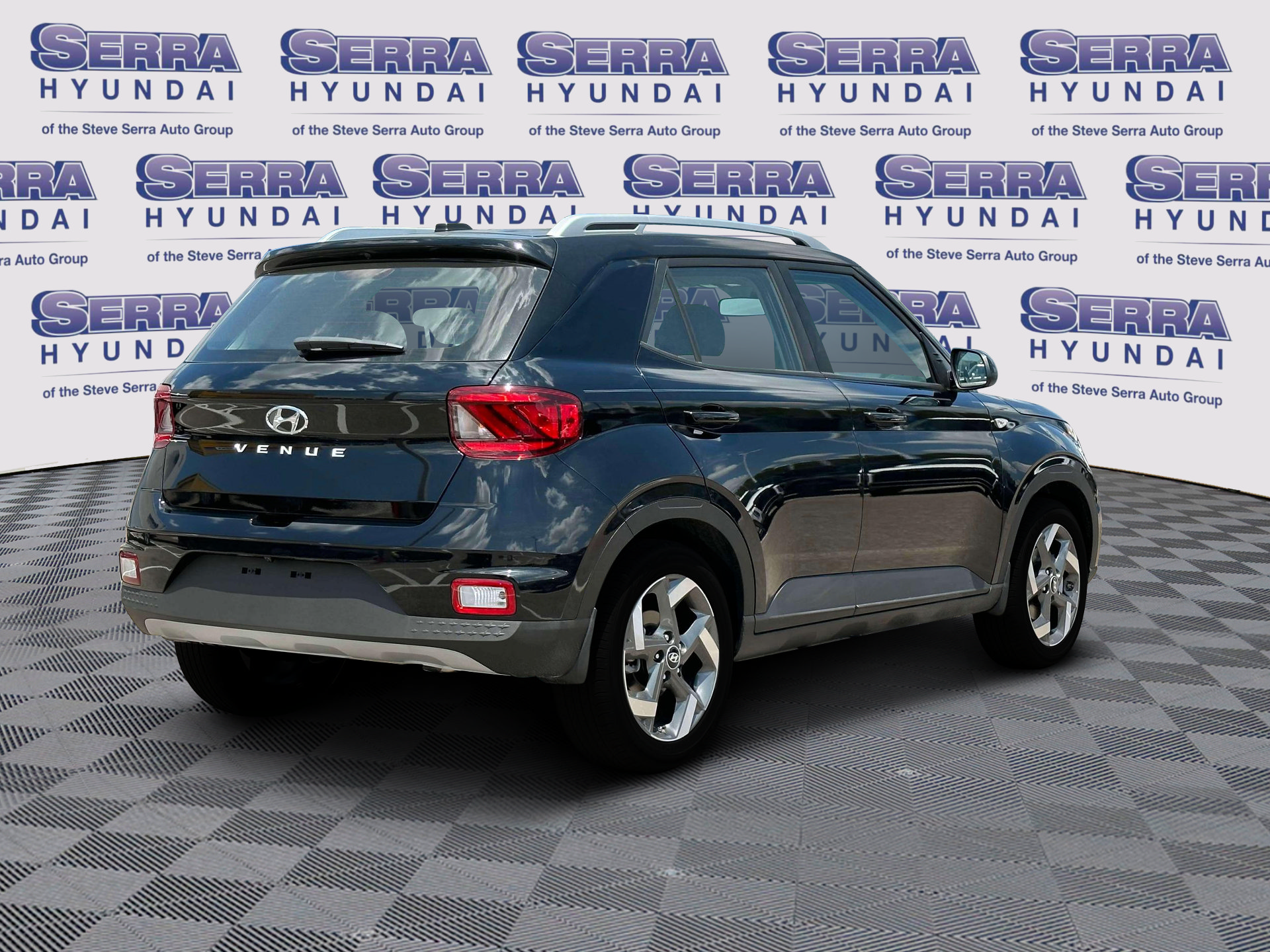 New 2025 Hyundai Venue SEL FWD image 24