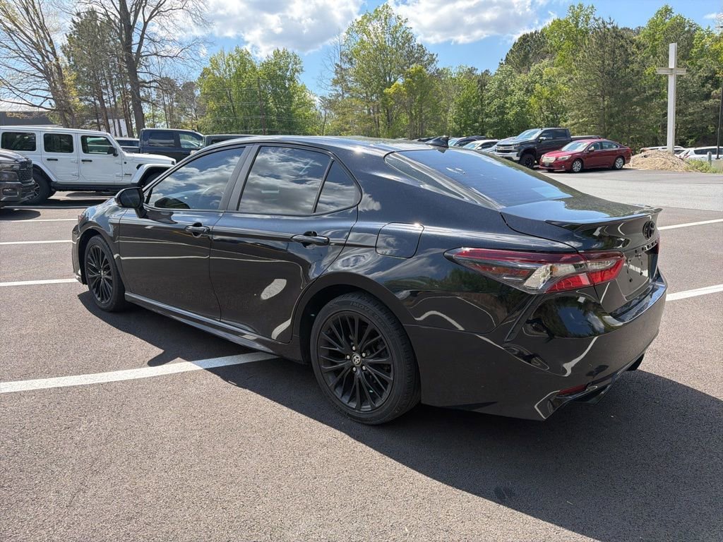 Used 2022 Toyota Camry SE AWD/4WD image 7