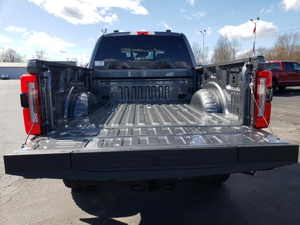 New 2026 Ford F350 Platinum w/ Tremor Off-Road Package image 5