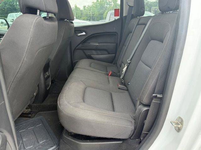 Used 2018 Chevrolet Colorado LT w/ Safety Package RWD image 11