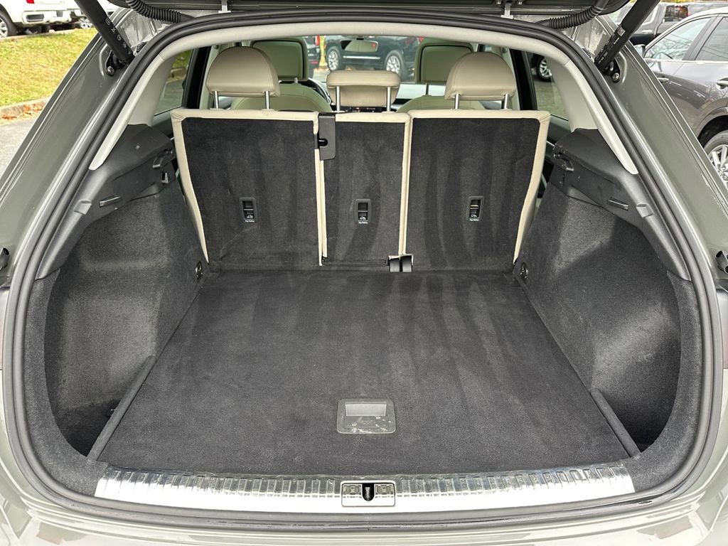 Used 2022 Audi Q3 2.0T Premium w/ Convenience Package image 26