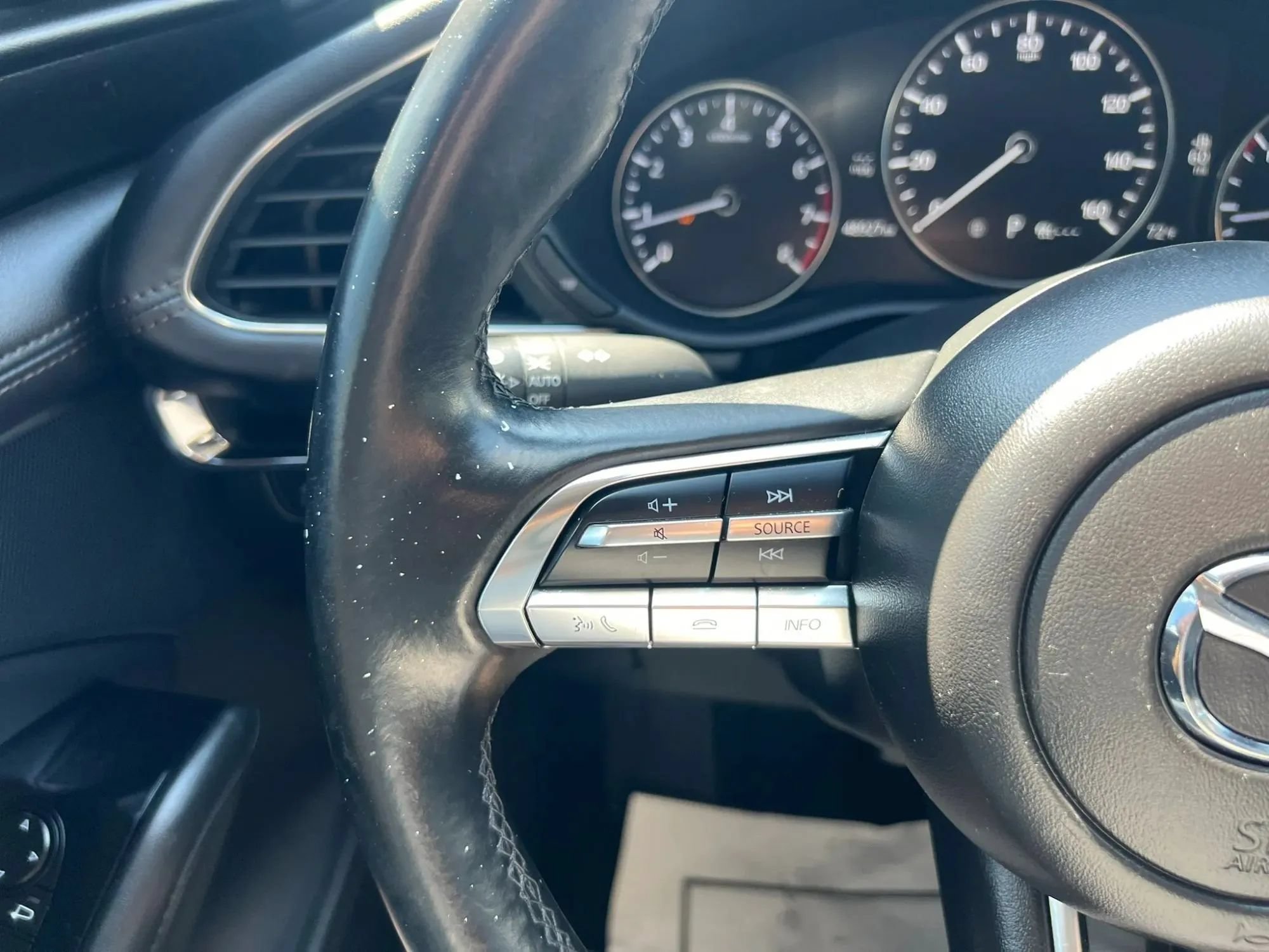 Used 2023 MAZDA MAZDA3 s FWD image 18