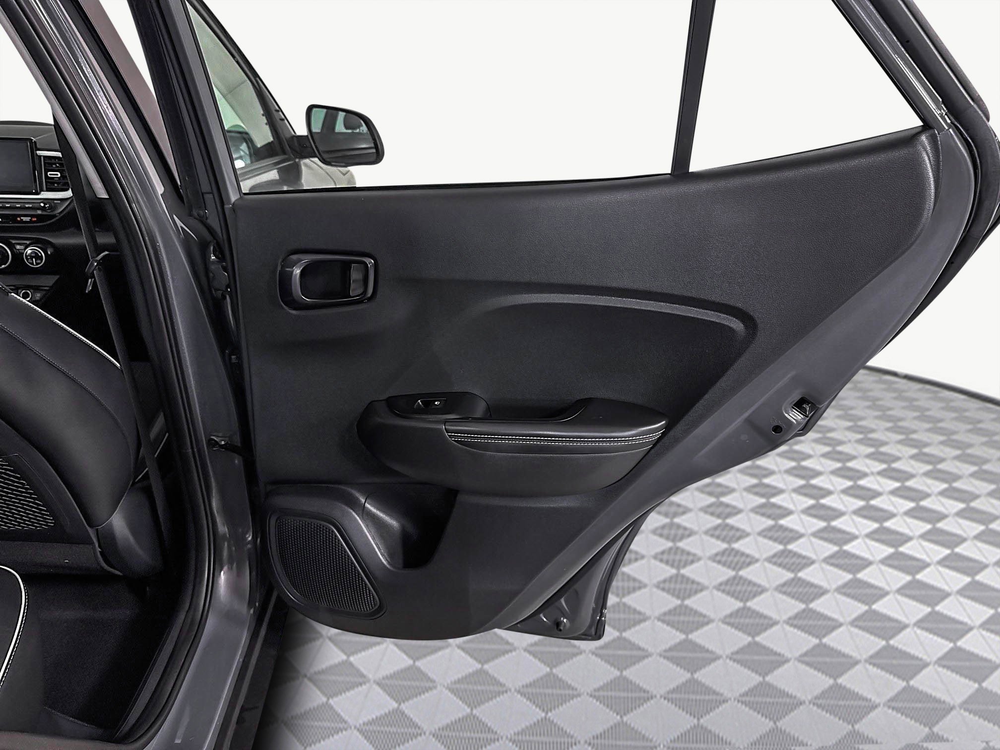 Used 2024 Hyundai Venue Limited image 26