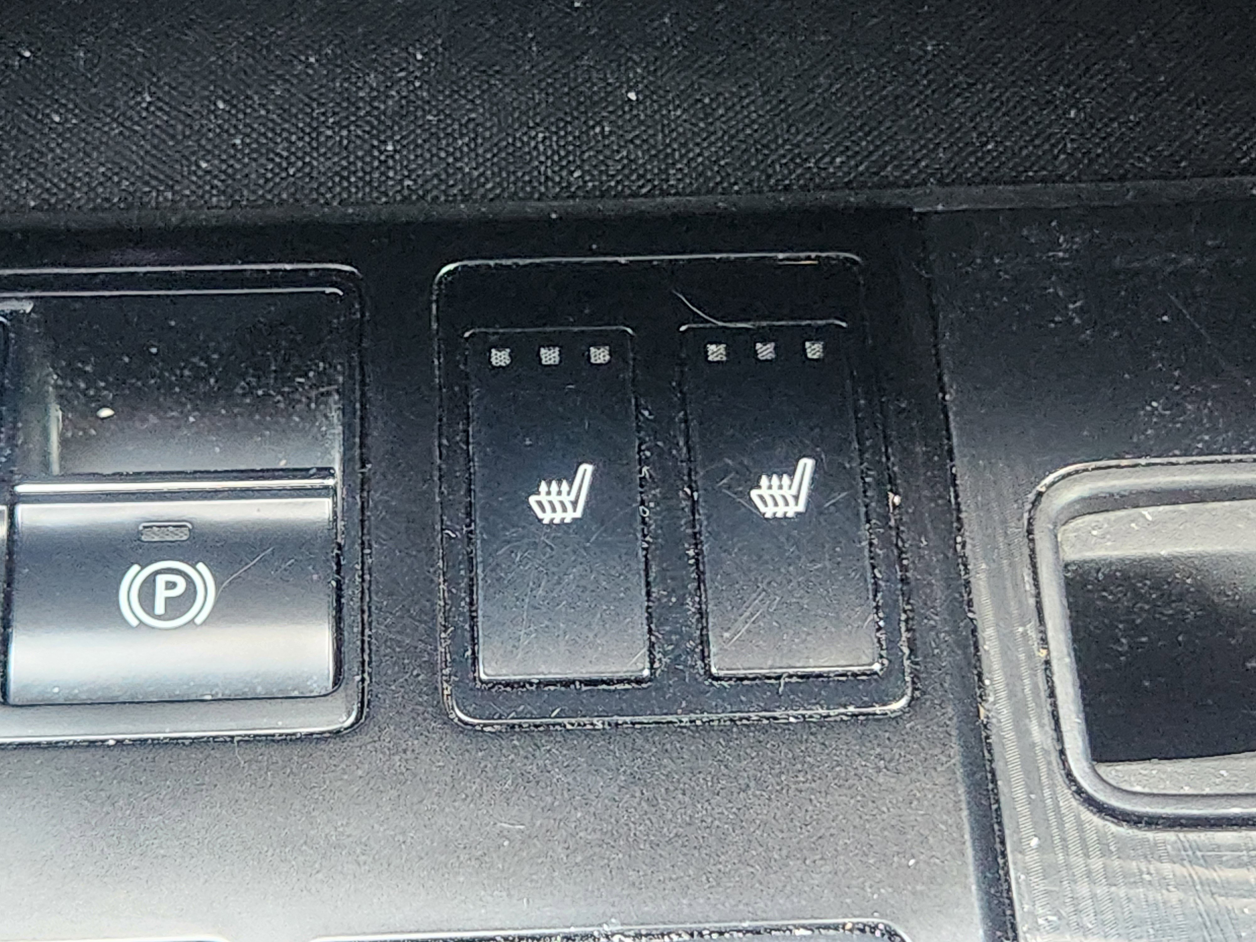 Used 2020 Lexus RX 450h AWD w/ Accessory Package image 28