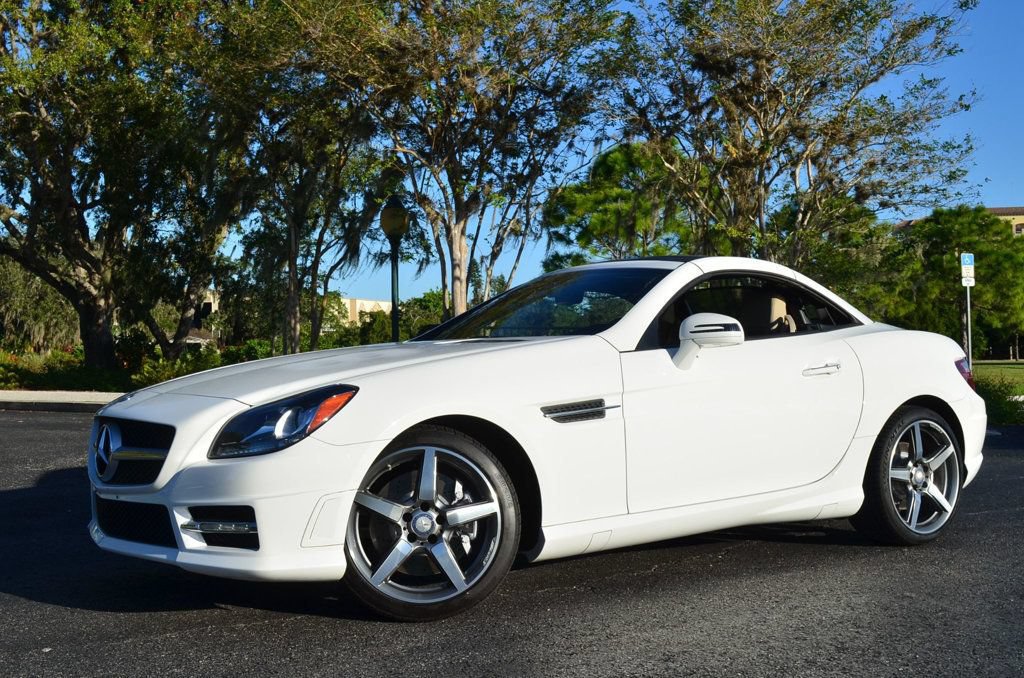 Used 2015 Mercedes-Benz SLK 250 image 21