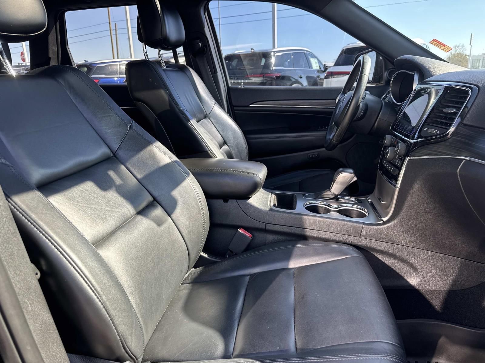 Used 2019 Jeep Grand Cherokee Limited image 13