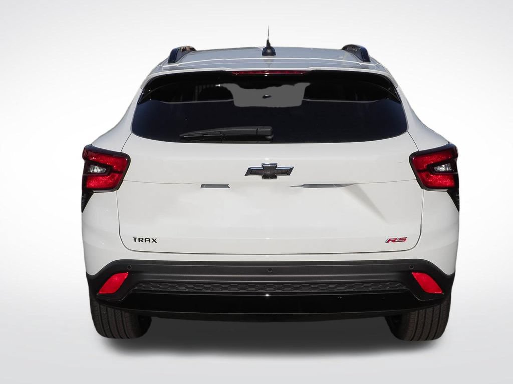 Used 2025 Chevrolet Trax RS w/ Sunroof Package FWD image 6