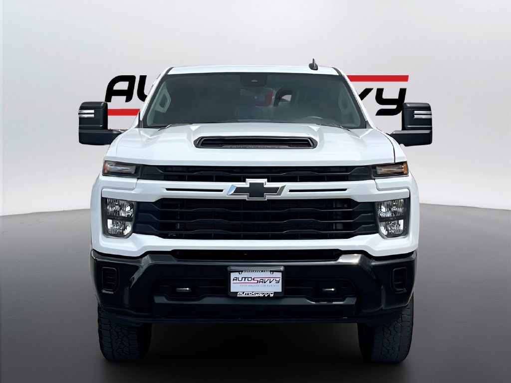 Used 2024 Chevrolet Silverado 2500 Custom w/ Custom Convenience Package AWD/4WD image 2