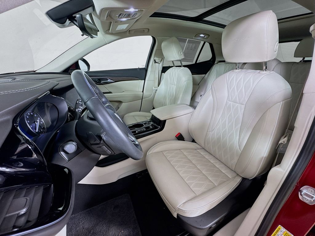Used 2023 Buick Envision Avenir image 12
