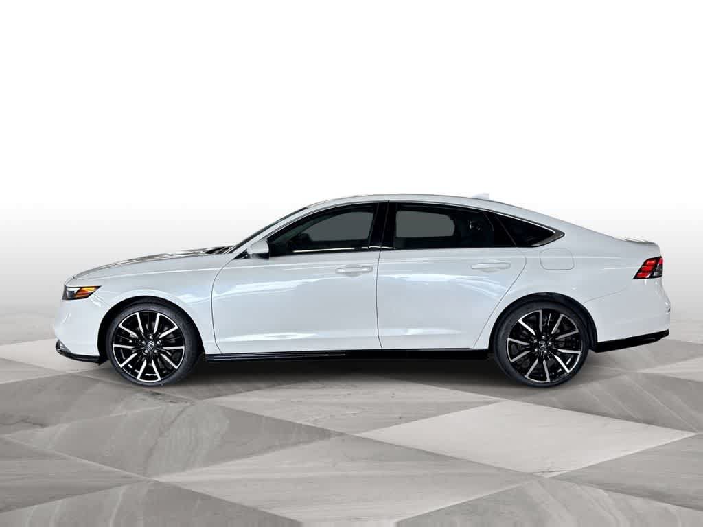 Used 2023 Honda Accord Touring image 5