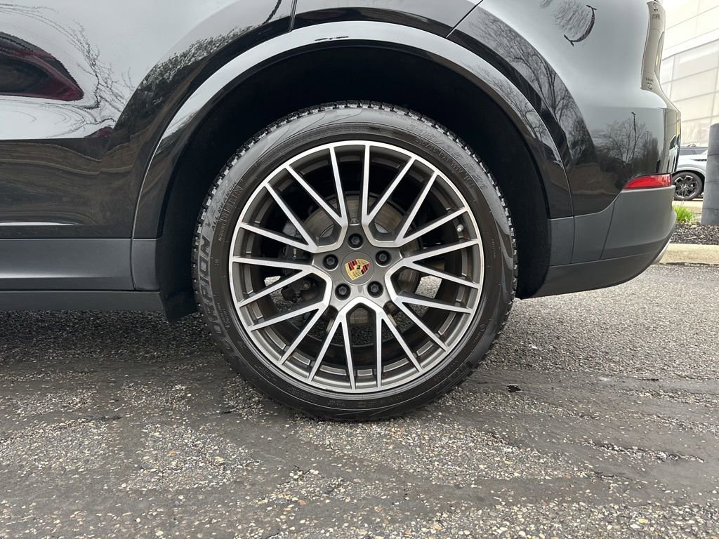 Used 2020 Porsche Cayenne image 21