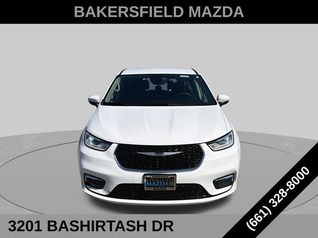 Used 2023 Chrysler Pacifica Touring-L FWD image 8
