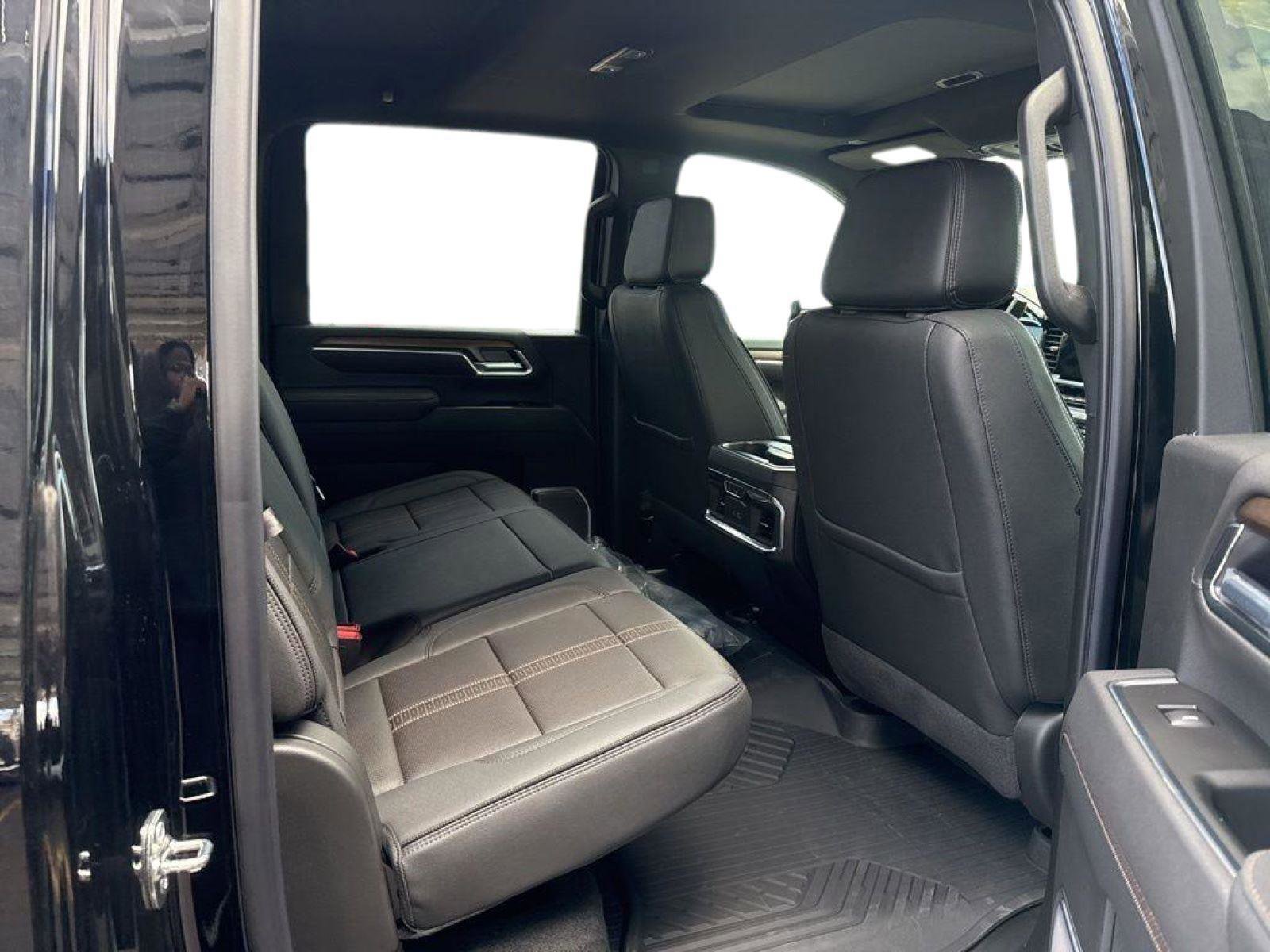 New 2026 Chevrolet Silverado 2500 High Country w/ High Country Premium Package AWD/4WD image 15