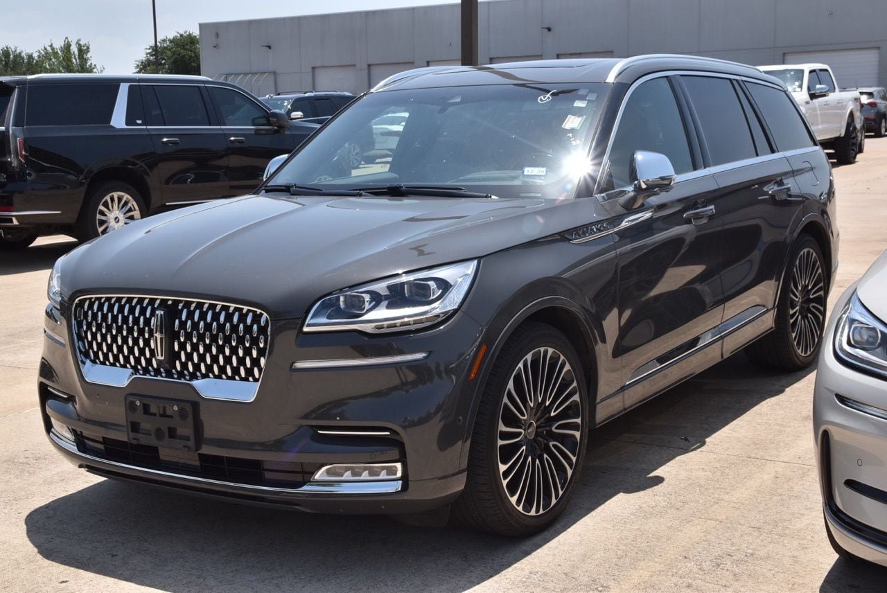 Used 2020 Lincoln Aviator Black Label w/ Dynamic Handling Package AWD/4WD image 2