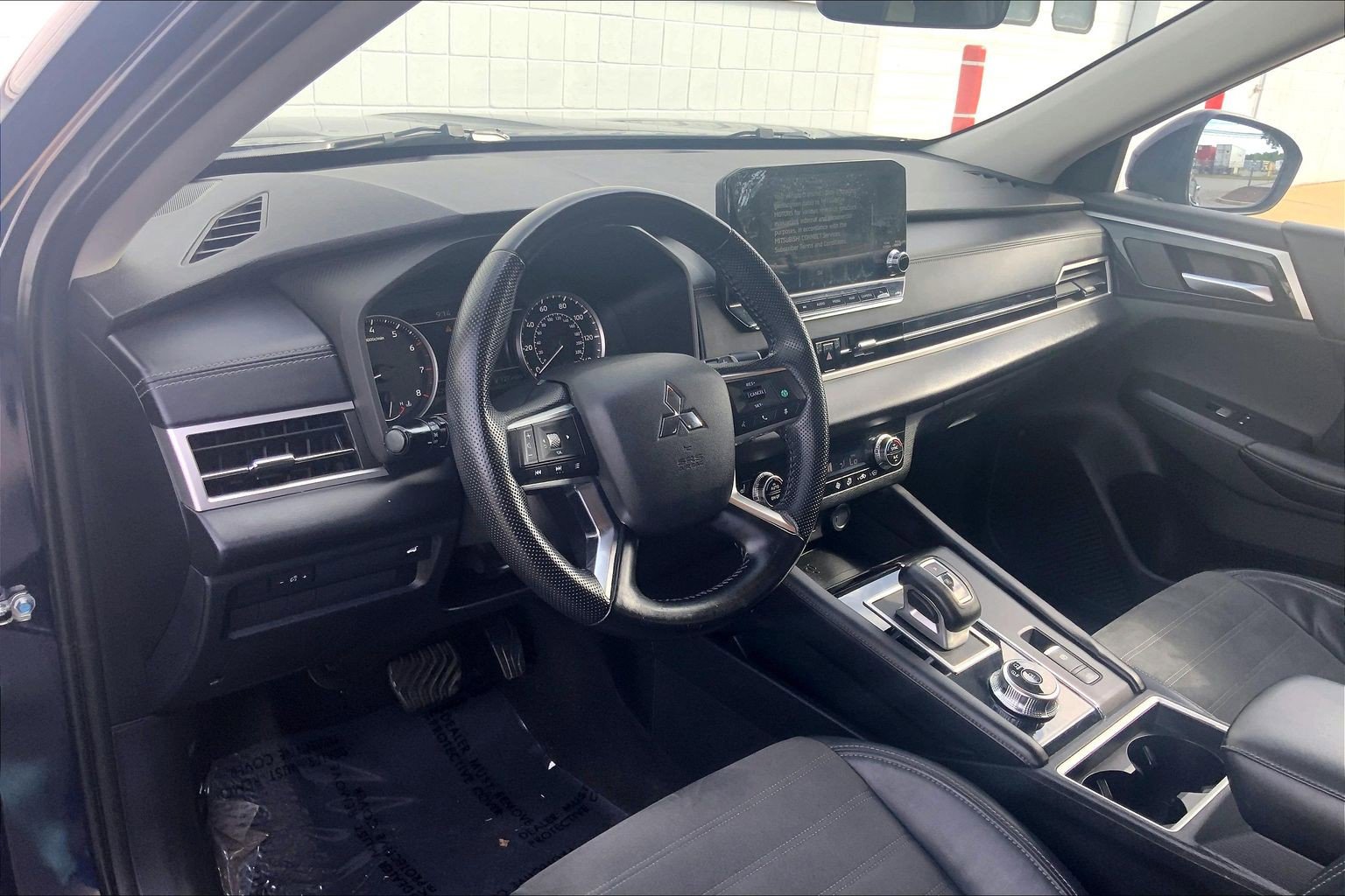 Used 2022 Mitsubishi Outlander SE AWD/4WD image 18
