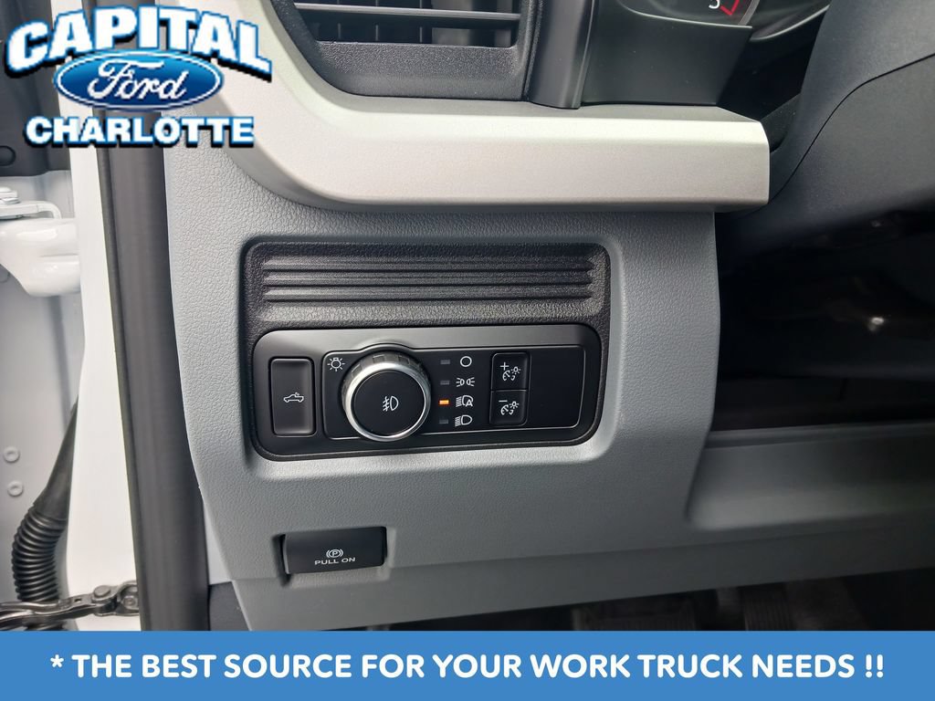 New 2026 Ford F550 4x4 Crew Cab image 27