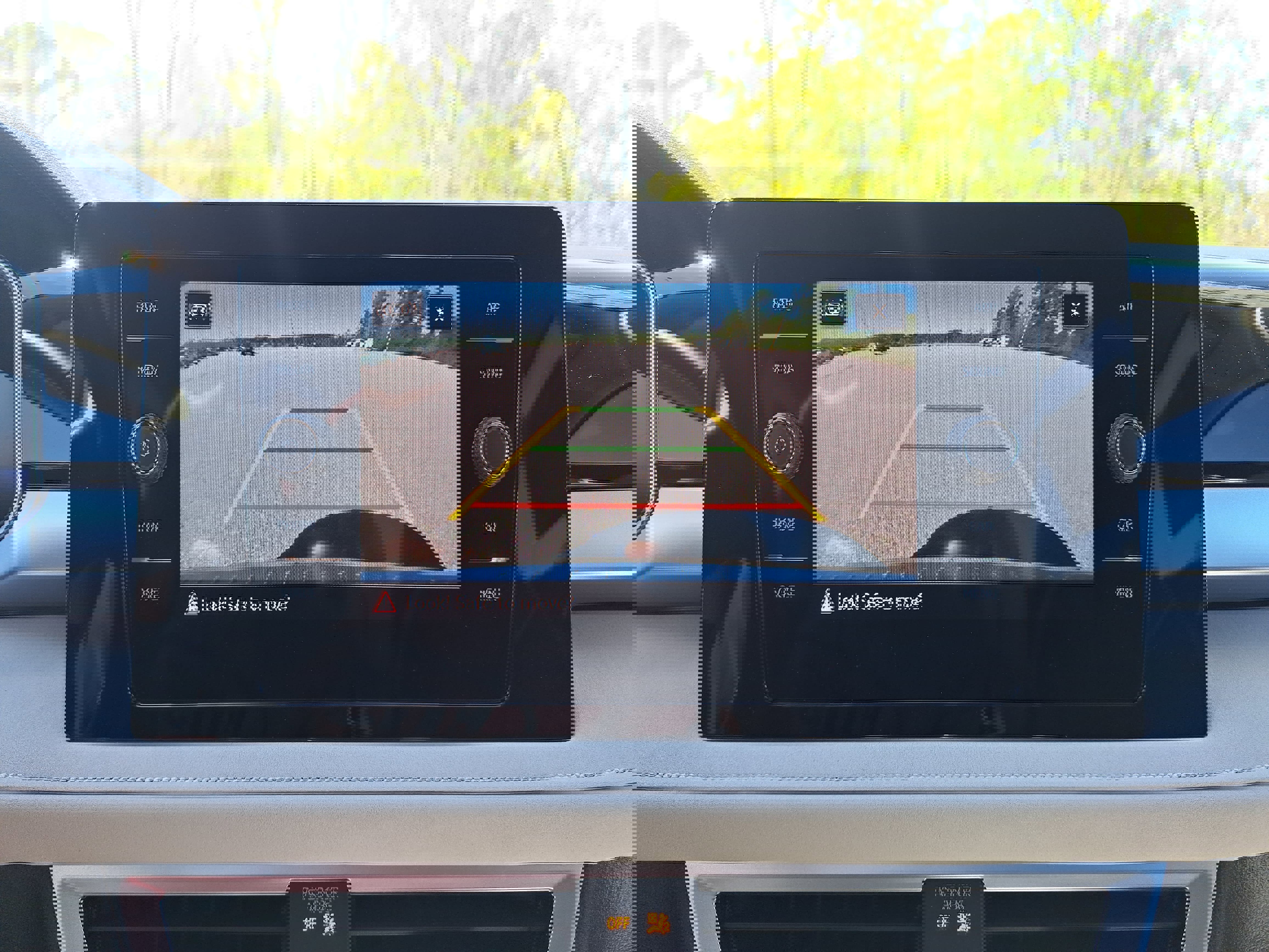 Certified 2025 Volkswagen Taos SE image 23