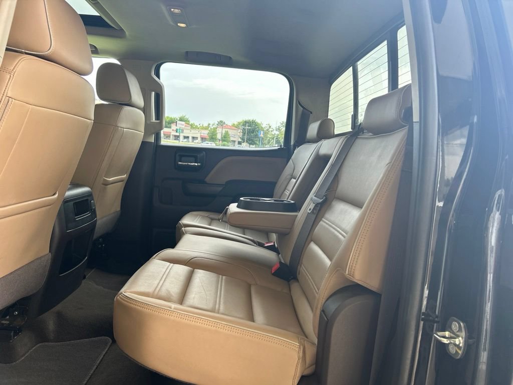 Used 2018 GMC Sierra 2500 Denali w/ Duramax Plus Package AWD/4WD image 9