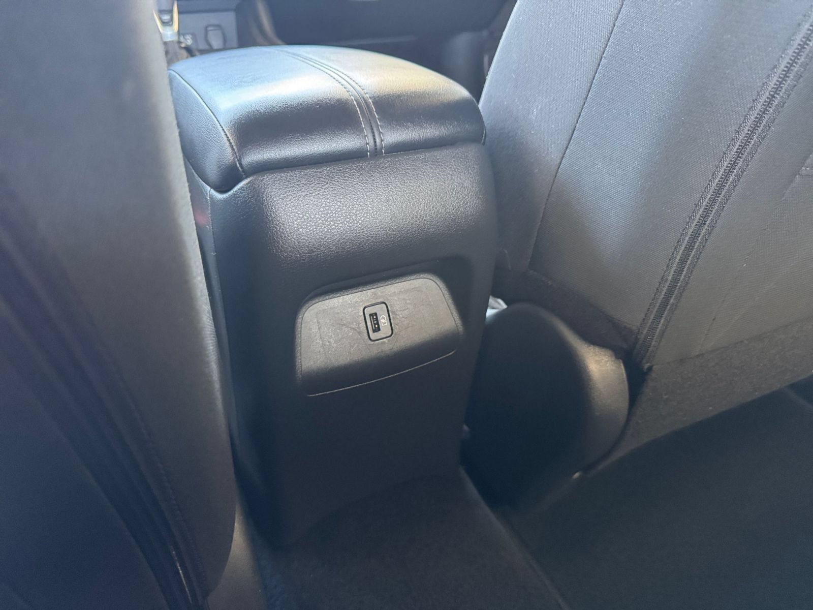 Used 2025 Nissan Sentra SV FWD image 21