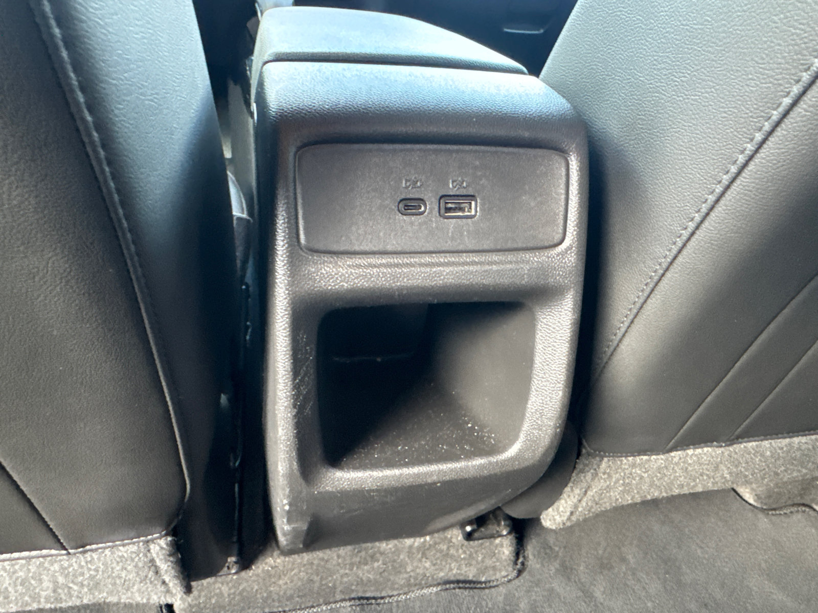 Used 2025 Chevrolet Trax LT FWD image 23