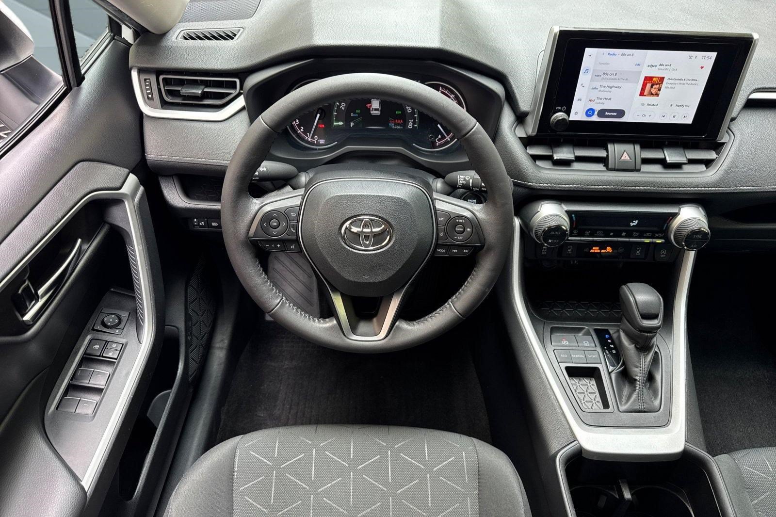 Used 2024 Toyota RAV4 XLE w/ Convenience Package FWD image 32