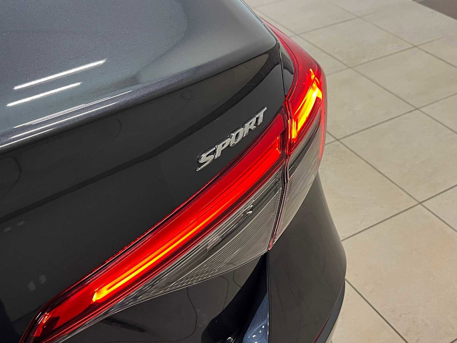 Used 2024 Honda Civic Sport image 6