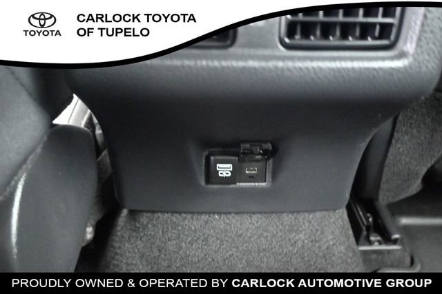 Used 2025 Toyota Camry SE w/ Convenience Package FWD image 26
