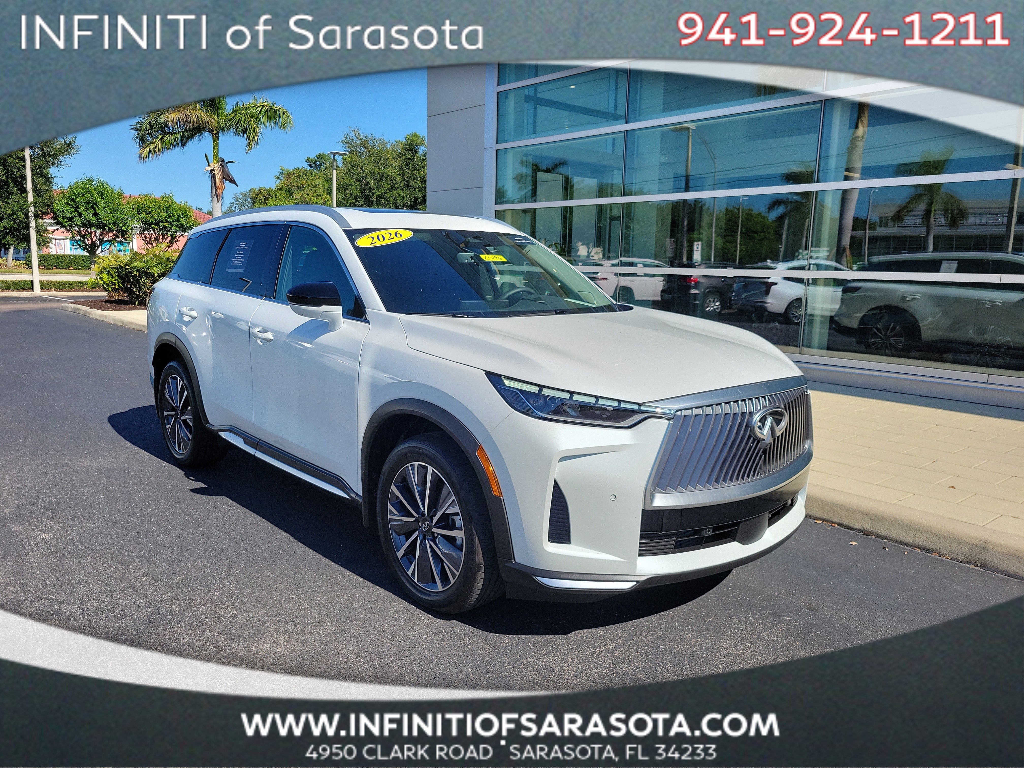 Certified 2026 INFINITI QX60 Luxe w/ Cargo Package FWD image 1