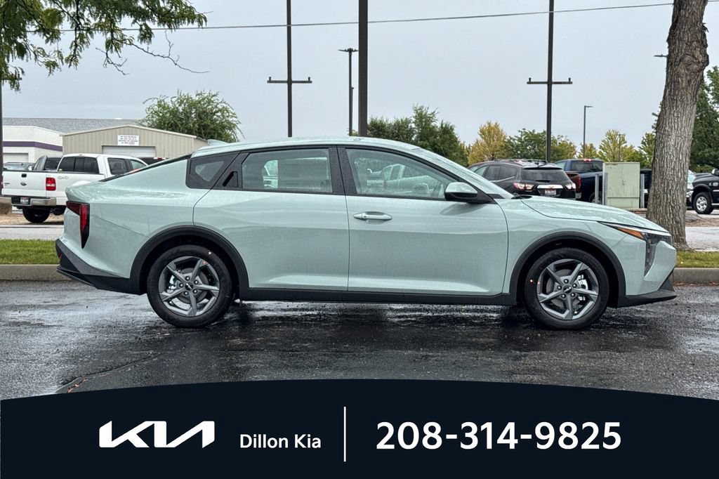 New 2026 Kia K4 FWD image 3