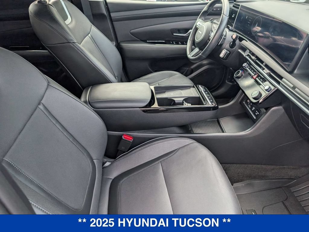 Used 2025 Hyundai Tucson Limited AWD/4WD image 33