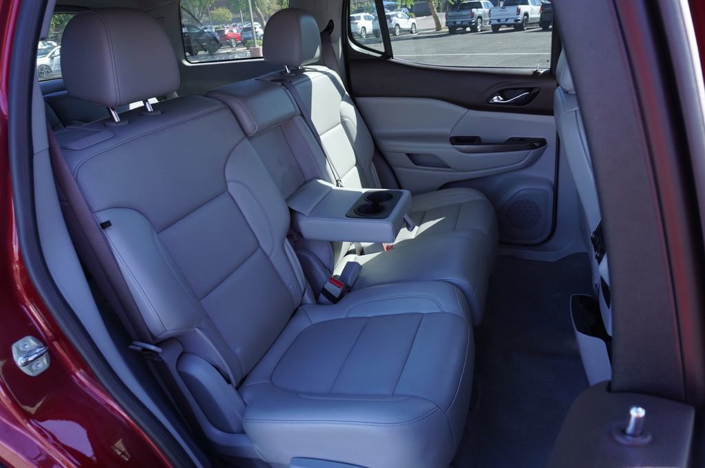 Certified 2023 GMC Acadia SLT image 10