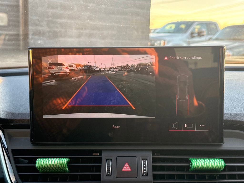 Used 2025 Audi Q5 2.0T Premium image 34