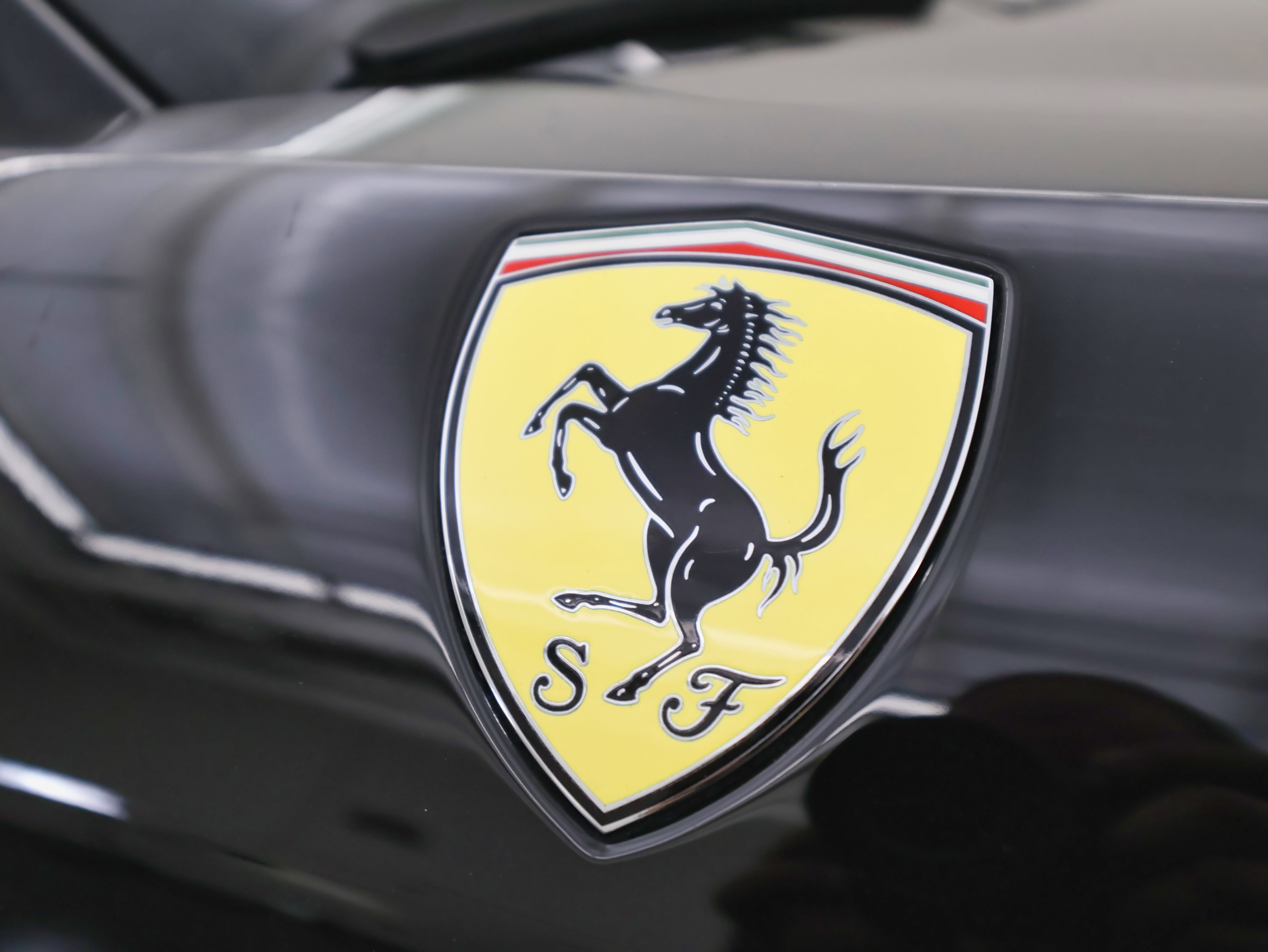 Used 2017 Ferrari California T image 48