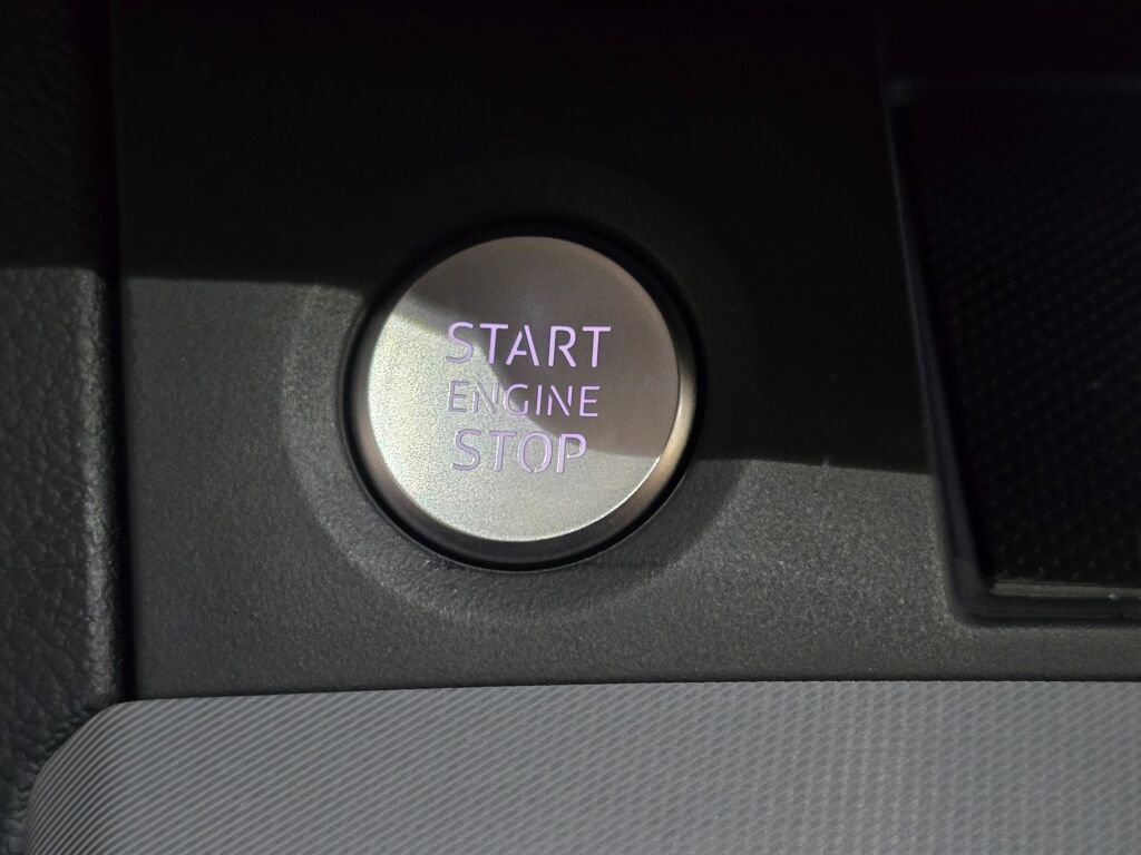 Certified 2025 Audi Q5 2.0T Premium w/ Convenience Plus Package image 50