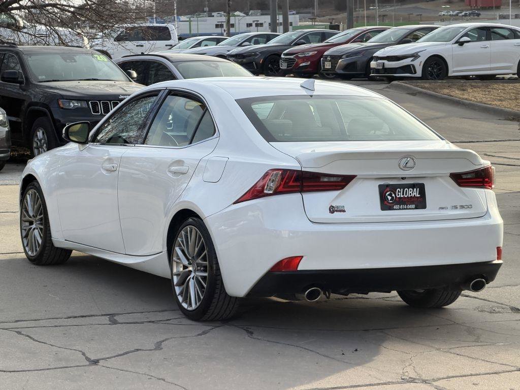 Used 2016 Lexus IS 300 AWD image 5