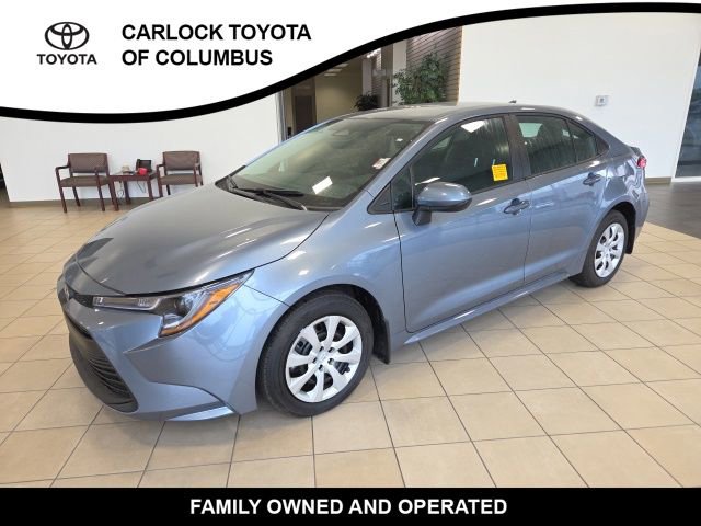 Used 2026 Toyota Corolla LE FWD image 3