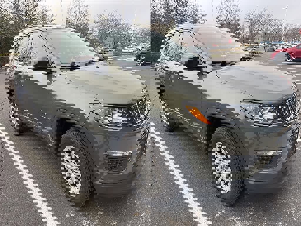 Used 2018 Jeep Compass Sport w/ Cold Weather Group image 3