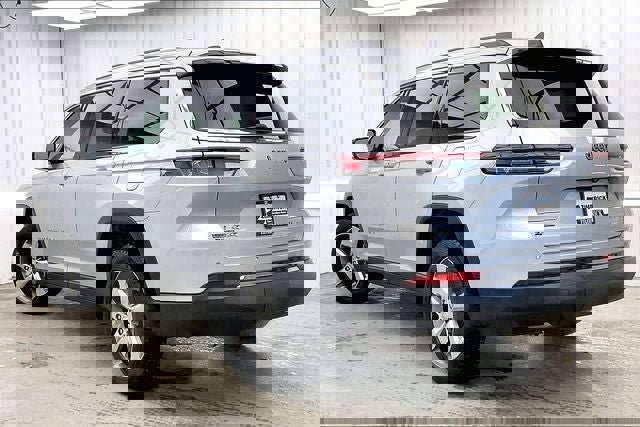 Used 2021 Jeep Grand Cherokee L Limited image 11