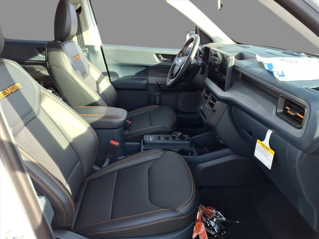 New 2025 Ford Maverick Tremor image 13