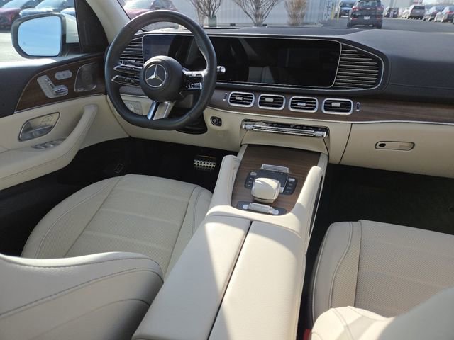 Used 2024 Mercedes-Benz GLS 450 4MATIC image 34