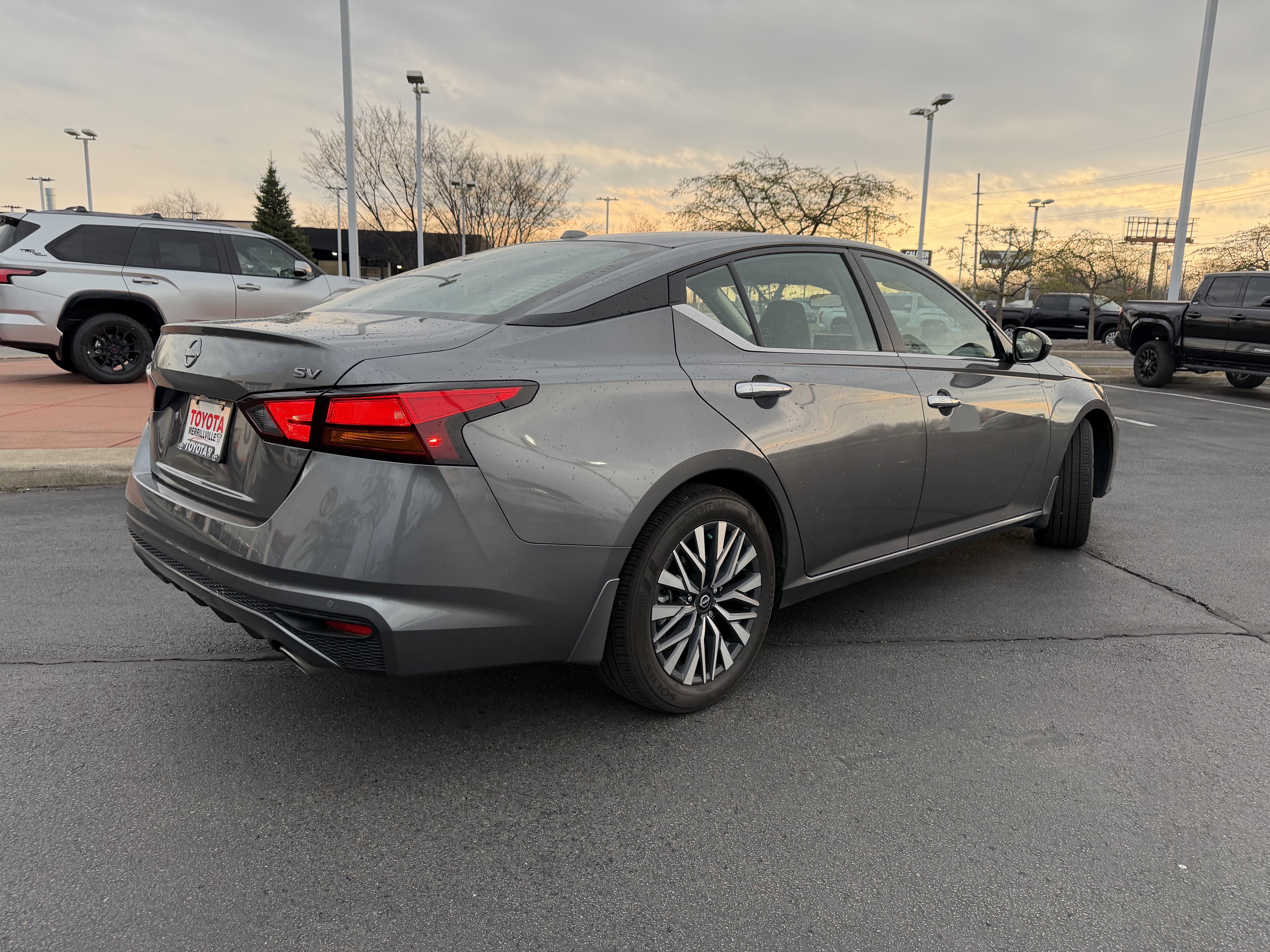 Used 2024 Nissan Altima 2.5 SV w/ SV Premium Package image 9