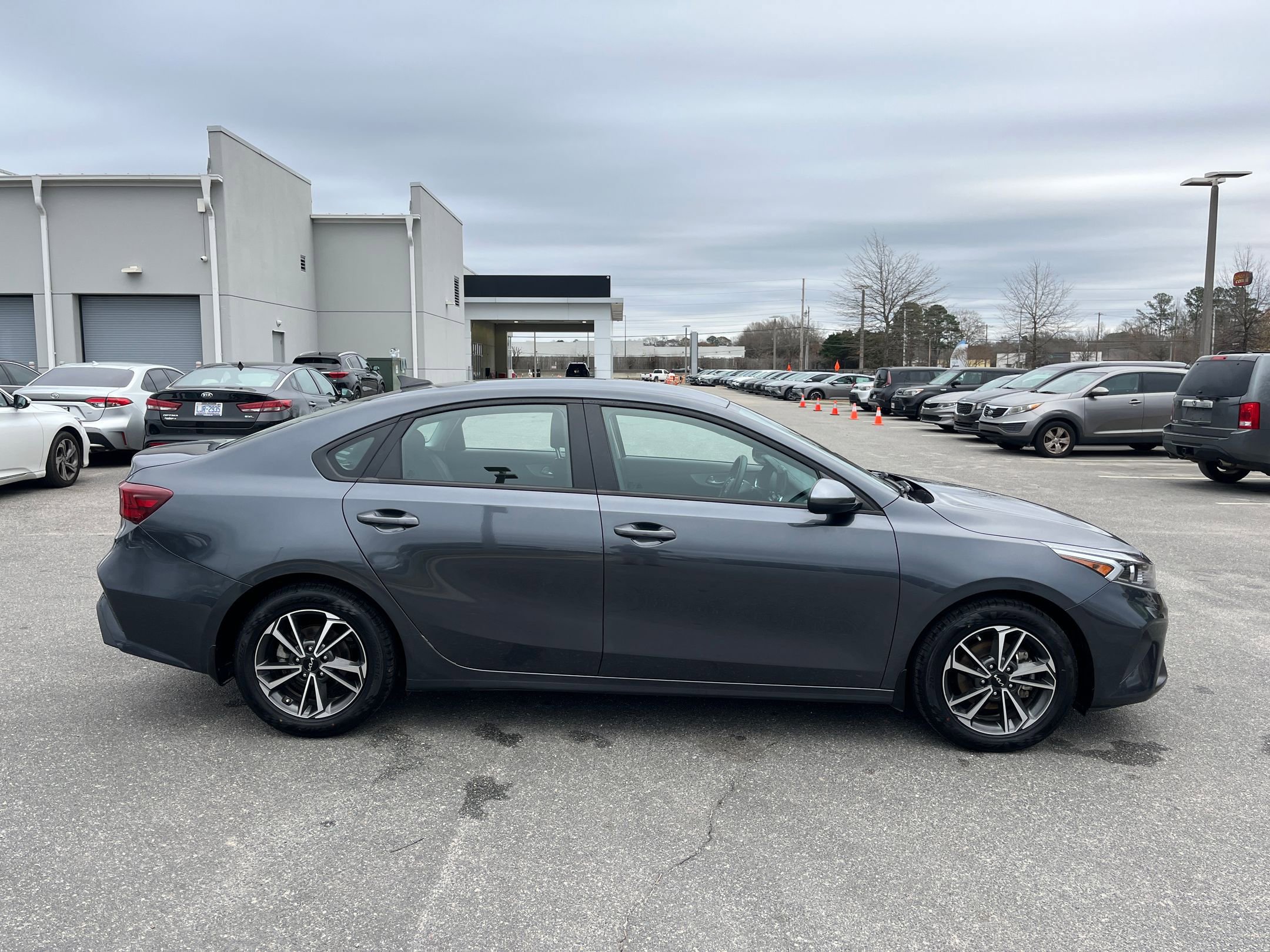 Used 2023 Kia Forte LXS image 19