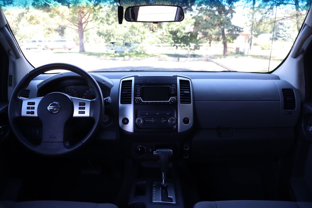 Used 2015 Nissan Xterra S image 16